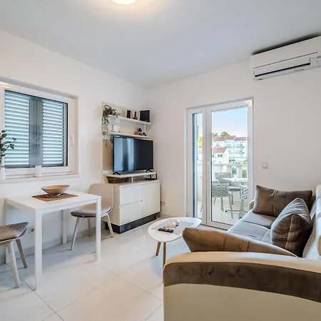 Апартаменты Anita - Charme Holidays Сутиван
